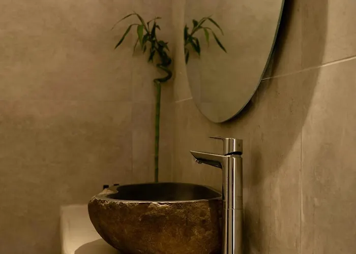 The Wine Cellar House By A Terre Cave Fira (Santorini)