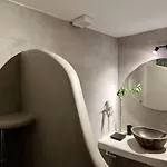The Wine Cellar House By A Terre Cave Fira (Santorini)