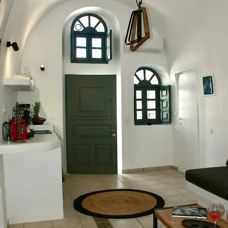 فيلة The Wine Cellar House By A Terre Cave ثيرا
