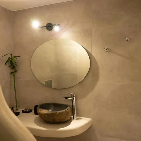 The Wine Cellar House By A Terre Cave Fira (Santorini)