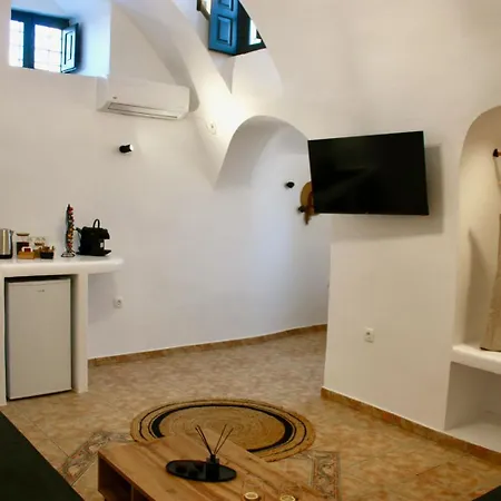 The Wine Cellar House By A Terre Cave